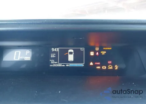 2018 Toyota Prius C One z USA, uszkodzony, nr VIN JTDKDTB32J1600035